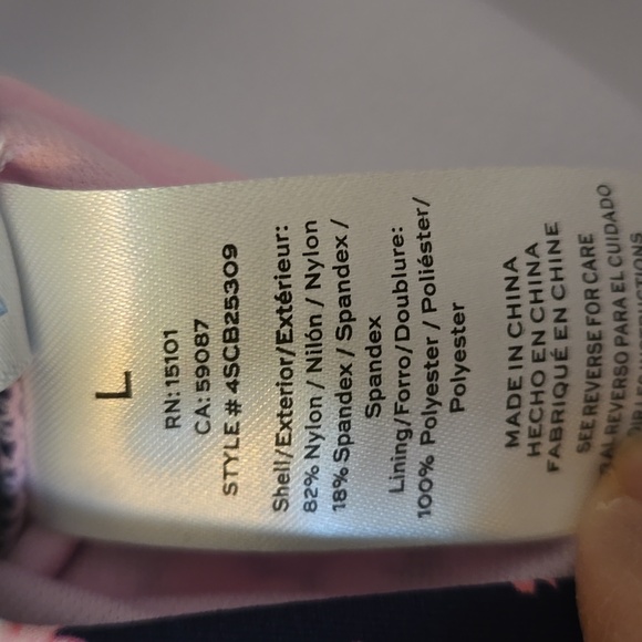 Draper James | NWT Navy & Pink Floral Twist Bikini Top Size Large - Picture 9 of 10